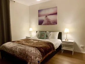 Family home in Prime location Melbourne - Image 5