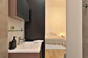 1BR Gem in the Heart of Antwerp - Image 2