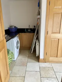 Very spacious, comfortable house sleeps 10 Tullow South East Ireland - Image 2