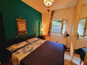 Colors and nature in the quiet of Maison Claire. - Image 3