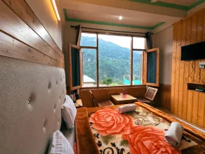 Beatiful rooms with wifi and parking - Image 2
