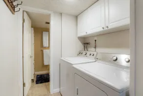 Newly Renovated-Spacious-20min to Den& Boulder-HotTub/Game Room/Basketball Court - Image 2