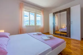 Holiday apartment mit Klimaanlage und Balkon - Image 5