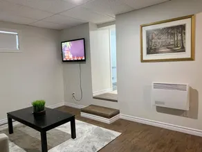 Ting's Place - Luxury Suite - Image 2
