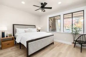 Downtown Lodi l Renovated l 5 Bedrooms l Sleeps 10 - Image 4