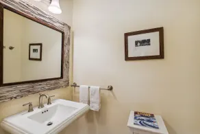 Maple House: 4 br, fireplace, a/c, hot tub, deck, community summer pool! - Image 2