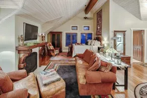 Eagles Nest Luxury Retreat, Views, Hot Tub, Walking distance to Resort - Image 5