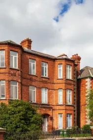 10 minute walk to Dublin Zoo and Phoenix Park - Image 2