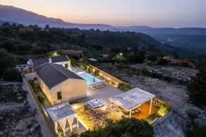 Private Villa White Harmony mit beheiztem Pool für Ferien in Chania, Kreta - Image 4