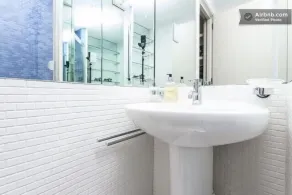 Your Place in Little Venice; Live like a Londoner just 15 Minutes from West End - Image 3