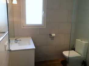 Spacious holiday home with private pool, internet, air conditioning - Image 2