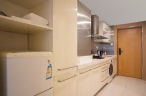Private-Enjoyed Home Stanley International Apartment - Image 5