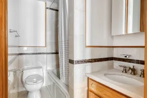 Sleek Midtown 1BR w/ Doorman, near Central Park, by Blueground - Image 2