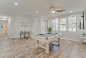 Charming, Cozy & Elegant Zen Retreat with Hot Tub - Image 3