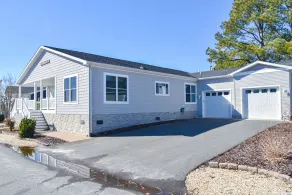 Spectacular home - waterfront, private beach, pools, family fun, pet friendly - Image 4