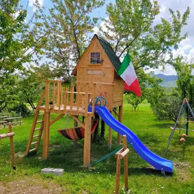 Mansarda Viti - Sguardo su Castello di Frontone - Image 2