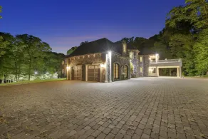 The estate is like a private resort with state of the art security - Image 4