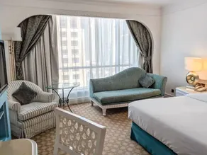 Cozy 1 Bedroom Junior Suite Plus - Image 3
