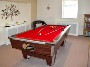 Group Retreat Sleeps 28 Hottub Pool Table - Image 2