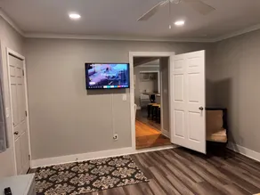 Covered patio, fenced back yard, open floor plan - Image 3