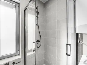 Villa Penthouse Apartment With Bubble Bath - Image 5