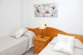2: GROUND FLOOR- APARTMENT ON THE SEA - Image 2