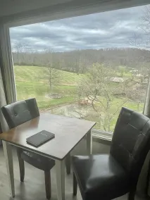 The \"Hang-over\"  Winery Treehouse - Image 5