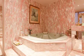 Imperial Villa \"Chateau Algarve\" in Cap d'Antibes - Image 3