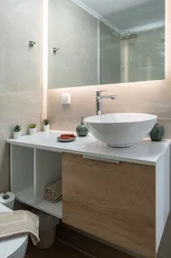Boho style apartment with spacious front yard in historical district of Chania - Image 3