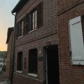 16 century house in beautiful Norman village - Image 4