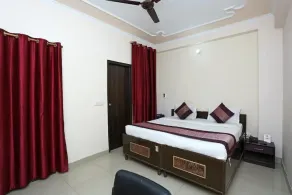 Classic Triple Room - Hotel Ramida Suites At Delhi Airport - Image 5