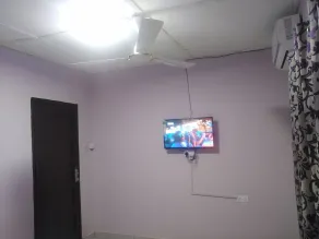 NEAT BEDROOM APARTMENT with A/C, TV shared bathroom and kitchen - Image 4