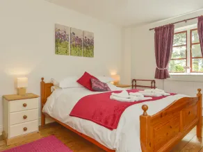 LUDGATE COTTAGE, family friendly, with a garden in Haytor Vale - Image 5
