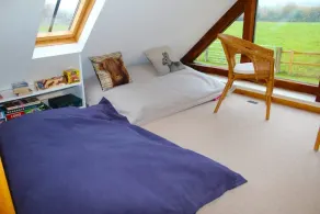 Secluded Cotswold Retreat with views - Image 4