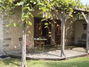 Familienzimmer mit Terrasse und Pool in Waldnähe - Image 5