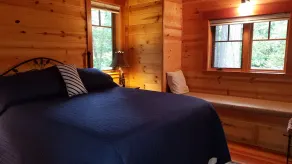 McKenzie River Cabin på Log Cabin Inn - Image 5