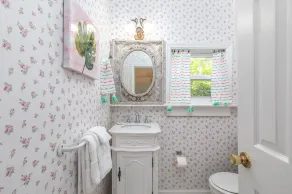 The Pink House Unit B: A Cozy Retreat Steps from the Beach - Image 2