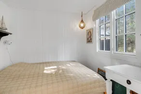 Authentic holiday home close to the beach - Image 4