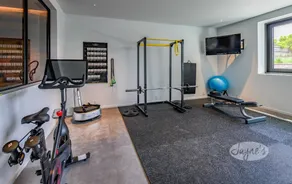 5bdrm 7bath modern oasis in Creemore! Pool! Hot Tub! Sauna! Podcast Media Rm! - Image 2