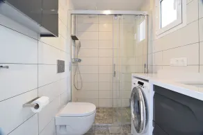 Lovely 2 bedroom in Oasis de Capistrano, Nerja - Image 3