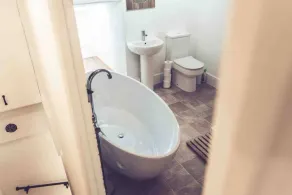 3-Bed Cottage-Plymouth-Dog friendly-Sleeps7 - Image 4
