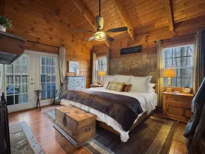 Couples Retreat | In-Bedroom Jacuzzi, Fireplace & Private Deck · Near Helen GA - Image 5