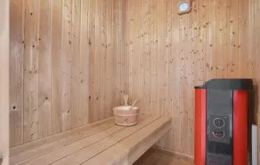 Nice home in Grenaa with kitchen - Image 2