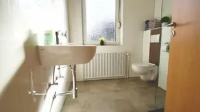 GL1 - Image 4