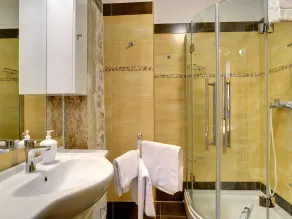 Holiday Home in Rojnici with Private Pool - Image 3