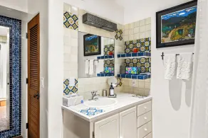 Spanish Pueblo Style Elegance in the Heart of Santa Fe - Image 5