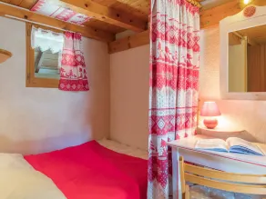 Gemütliche 2-Zimmer-Wohnung mit Mezzanine und Balkon, Südseite, nahe Zentrum und Pisten, Parkplatz - Image 5
