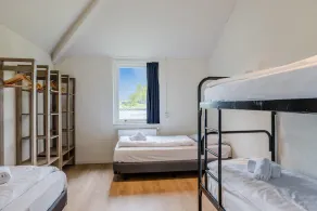 Well Furnished Home for Groups With Dishwasher, Near Water - Image 4