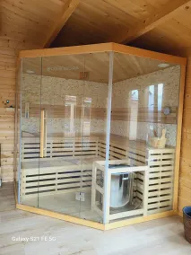 Apartment-Classic-Private Bathroom-Balcony - Image 4
