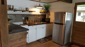 Søen liv som det plejede at være.  Sød hytte på en privat og fredfyldt sø. - Image 4